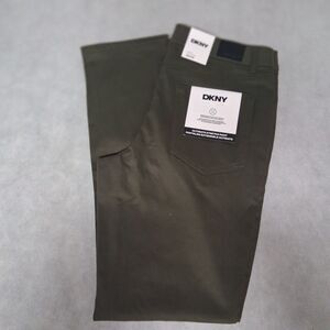 DKNY Stanton Chino Pants Men's 32x32 Olive Green Slim Fit New With Tags